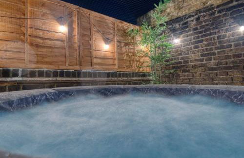 London Putney High St - hot tub, rooftop & cinema - Foto 1