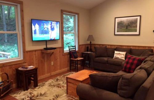 Cozy Three-Bedroom Cabin Near The Salmon River in Altmar, New York - Foto 3