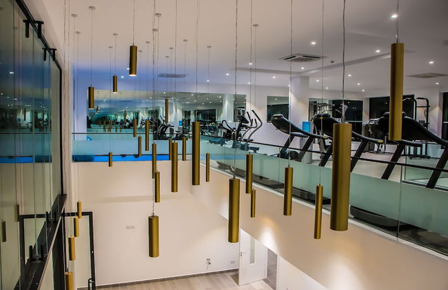 Embassy Gardens Premier Suites - Photo 64