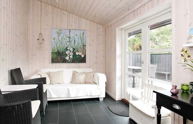 6 Person Holiday Home in Strandby - Foto 14