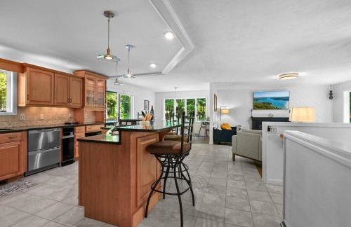 Private & Convenient-Hot tub-Fire Pit-Game room! - Photo 7