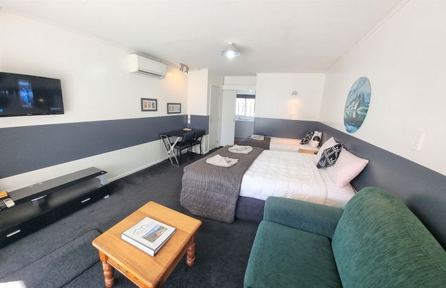 Alpine Motel - Photo 46