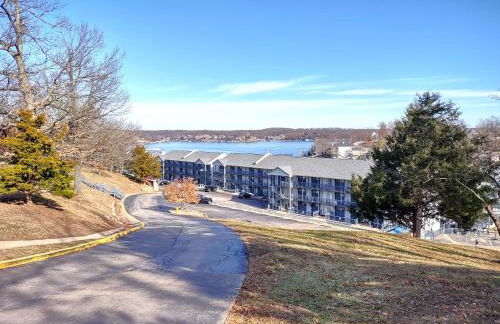 B Lakefront! Remodeled, Boat Slip, Patio Views, Pool, Boat Ramp, WIFI - Foto 58