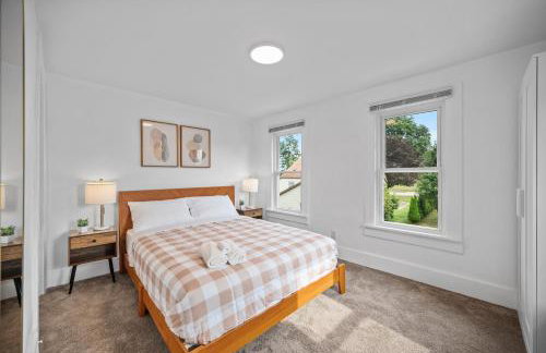 Slick&Spacious 2 Bdr Apt Natrona Hts - Photo 13