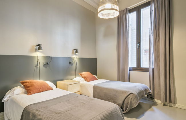 My Address in Plaza Real - Photo 7