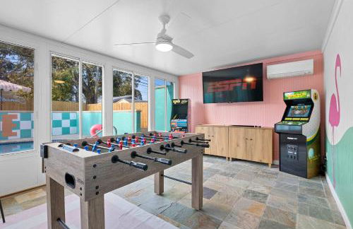 Private Pool 6 MI to Clearwater Beach Fire Pit Game Room - Photo 39