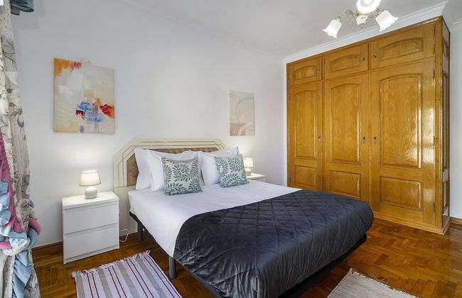 Perfect Family Hideout Residence W/Ac & 4Br + 5Ba - Photo 8