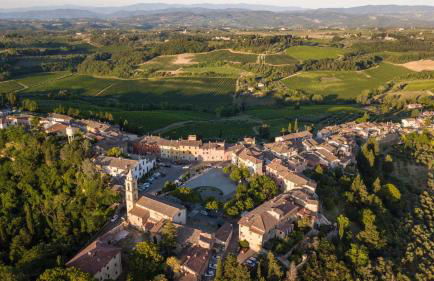 Villa Chianti, your Secret 4 Bedrooms Retreat with View over the Vineyards in Marcialla - Foto 18