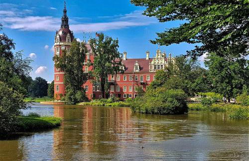 Ferienwohnung Schlossblick Direkt gegenüber dem Schloss, Rhododendronpark mit Terrasse und WLAN - Foto 31