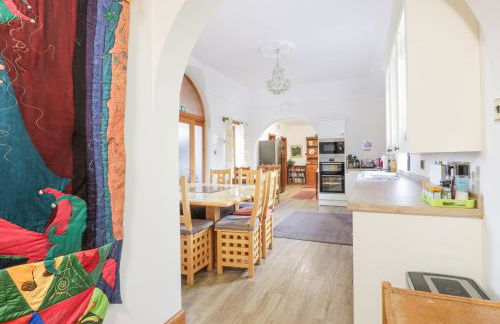 Torview House - Photo 6