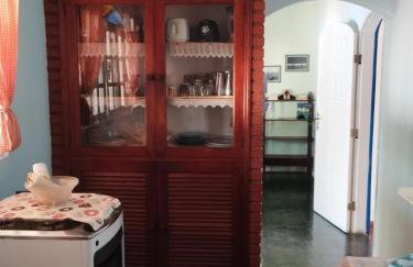 Cabo Frio, casa estilo colonial, ampla e confortável. - Foto 7