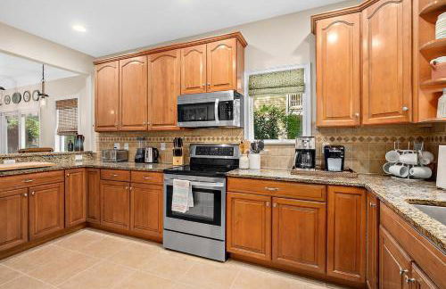 Casa DeSoto - Luxury Downtown Oasis - Photo 14