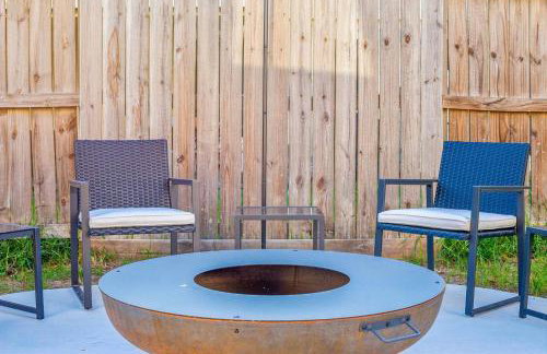 Cypress 5 Bedroom Retreat with Hot Tub, Firepit and Game Tables! Pet Friendly - Foto 18