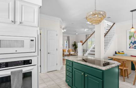 Steps to Beach! Arcade Game Room, Pool + Hot Tub Calico Scallop by Avantstay - Foto 36