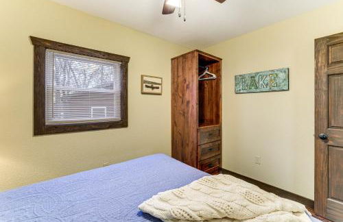 Stunning Views! Table Rock Lake Cabin Near Marina - Foto 15