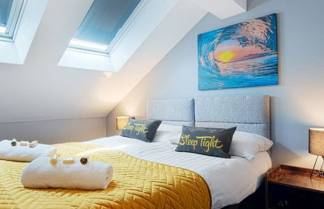 The Llangollen - Berwyn House Central Wrexham - Photo 4