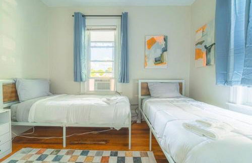 Charming 4 BDR - Walk to Downtown & Free parking! - Foto 9