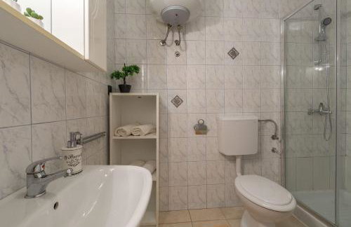 Malerisches Apartment in der Natur mit Pool, Outdoor-Kueche, BBQ, Spielplatz - Photo 15