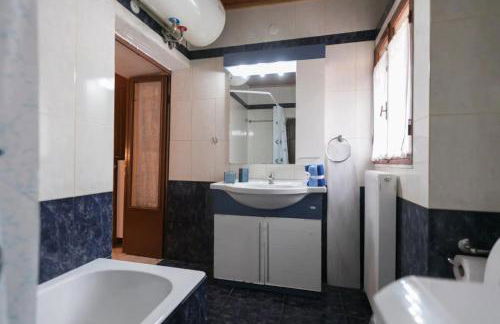 Sophia's Stone House - Foto 43