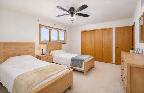 East Side 3 Br 2 full bath King Bed - Foto 4