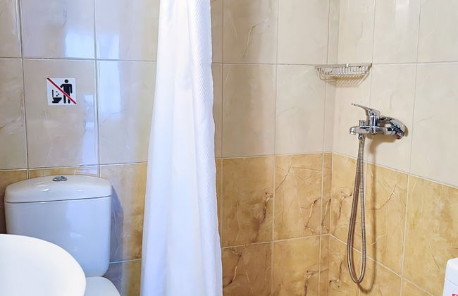 A & A Apartments - Photo 36