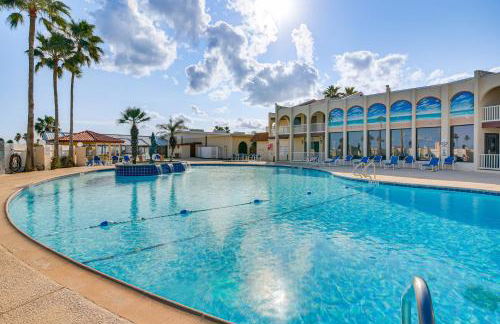 Furnished Deck Waterfront Port Isabel Cottage! - Foto 2