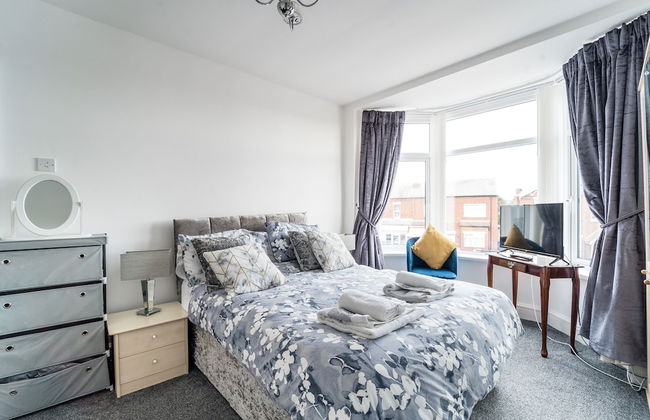 2br-sleeps5-privategarden-freeparking-pets - Foto 4