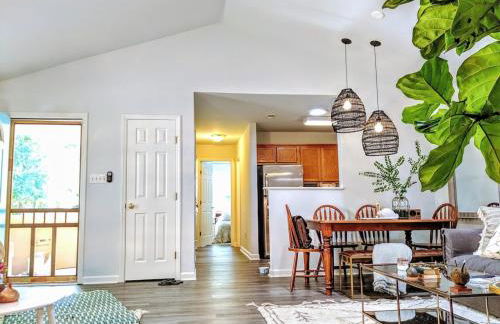 RARE Downtown Matthews walk 2 shops restauraunts hike CLT 2 Bedroom not 3br - Foto 14