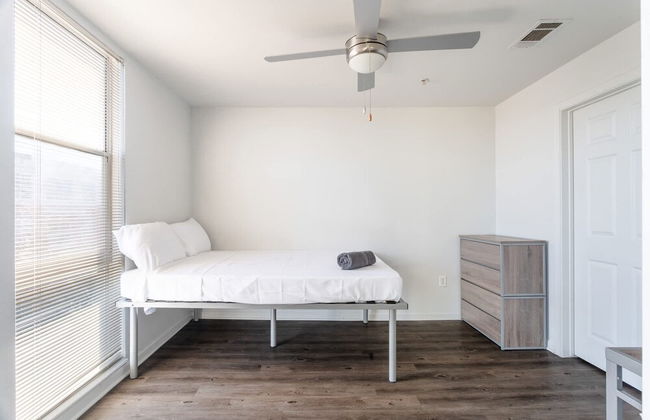 Upstay - Condo With Pool-gym-games-bbq - Walk to Uoft - Foto 15