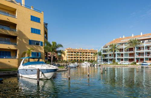 Seaside Sotogrande Retreat with pool - Foto 42