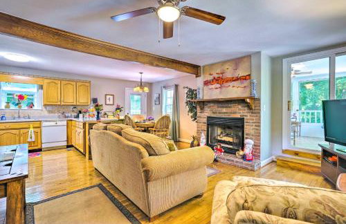 Secluded Chattanooga Getaway w/ Deck + Yard! - Foto 4