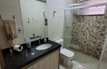 Edícula com estacionamento privativo, a uma quadra do Shopping Oriente - Casa da Sensei - Foto 2