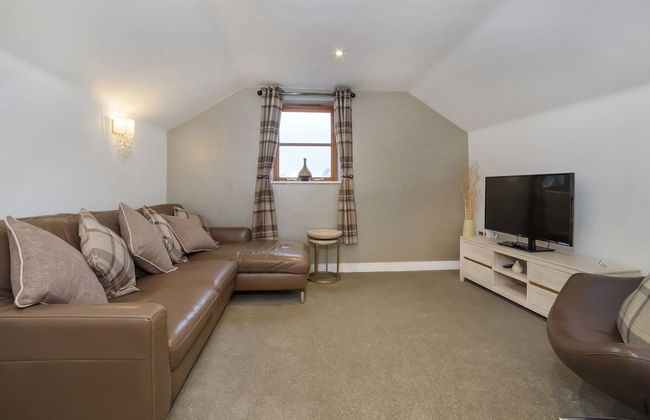 Reubens Court and City Apartments - Photo 19