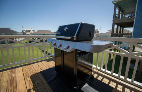 4BR Beach Haven - Deck, Gourmet Kitchen, Tiki Bar Fun - Foto 61