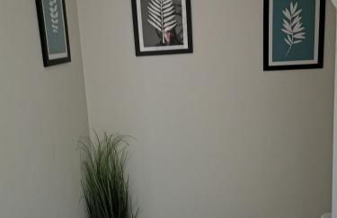 Family Friendly I Pets Welcome I Short Walk to Railway Station I 10min Drive to Safari Park - Foto 20