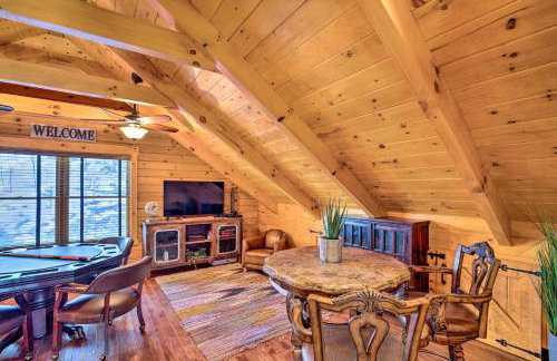 Luxury Mountain Cabin with Furnished Deck and Views! - Foto 24