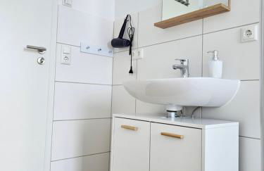 Schöne große Ferienwohnung 79m2 und 2 Bäder, Zentrumnah, 2OG - Foto 18