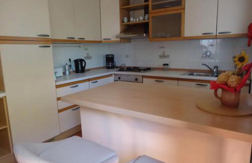 Apartment Take a Look - Photo 12