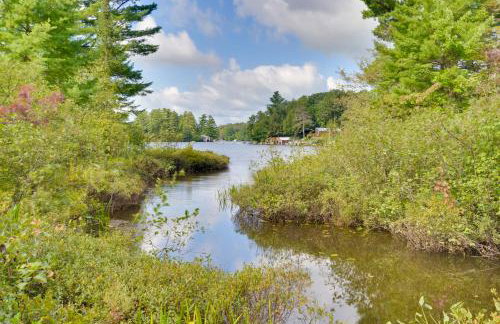 Adirondacks Cabin with Fire Pit on Otter Lake! - Foto 23