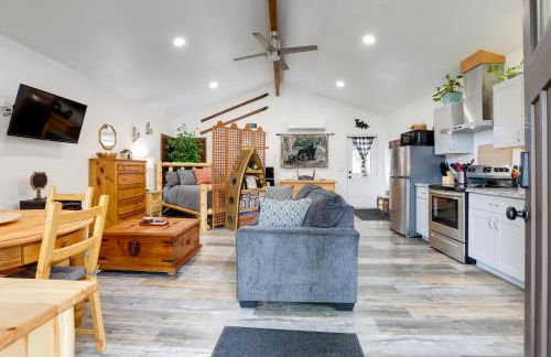 Cozy Cottage with Park Pass, 1 Mi to Jenkinson Lake! - Foto 4