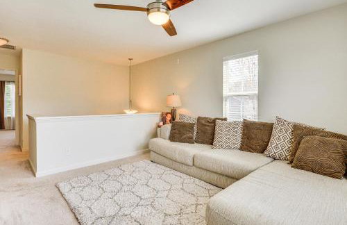 Cozy Greensboro Townhome with Community Pool and Grill - Foto 13