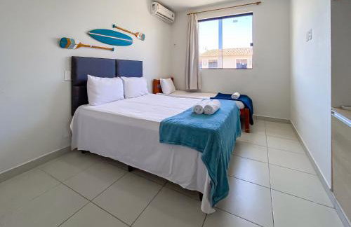 Aptos em condominio frente mar na praia de Taperapuã, atravessou a rua está na praia, aptos com 2 quartos com ar condicionado, internet privativa 300MBPS, 1 vaga de garagem, acomodam até 6 pessoas - Foto 77
