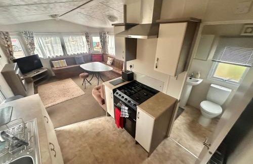 Delta, Bromley 4-Bedroom Located in Uddingston, Glasgow at Maryville Caravan Site - Photo 25