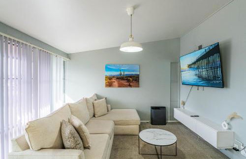 Spacious 2 Bedroom, 2 Bath, Pool, Free Parking, Gym - Foto 2