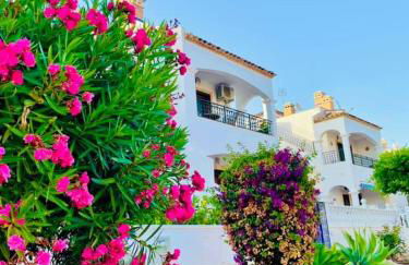 Casa Beth Villamartin 2 Bedroom/ 2 Bathroom with Pool - Photo 15