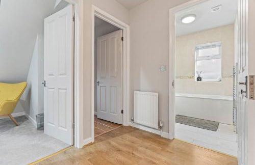 Long Stays, Contractors & Re-locators, 4BR House, Van Parking, Sleeps 8, Wi-Fi - Foto 28