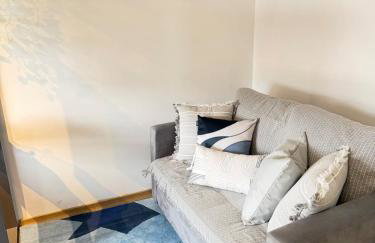 Studio 63 novo, luxuoso e completo com ar condicionado e cama Queen Size - Centro Mogi - Até 4 Pessoas - Foto 44