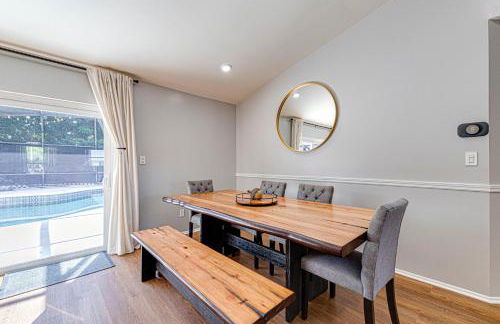 Beautiful home, centrally located to Parks with Pool - Foto 6