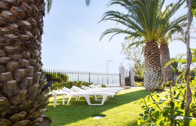 Seafront Luxury Villa w 3-en Suite BR BBQ - Foto 11