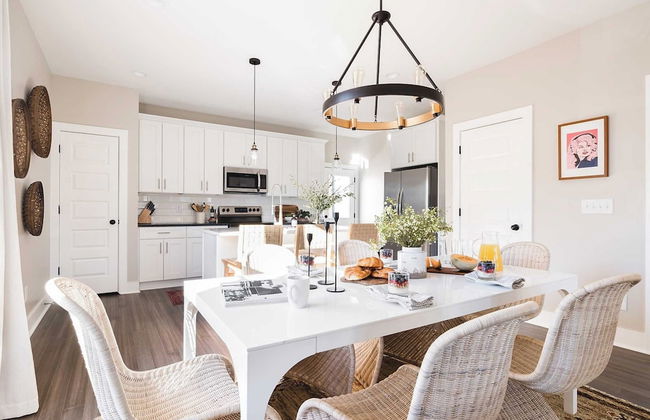 Stapleton & Mcgraw by Avantstay 2 Units! Sleeps 16! Spacious Home in Nashville! - Foto 9